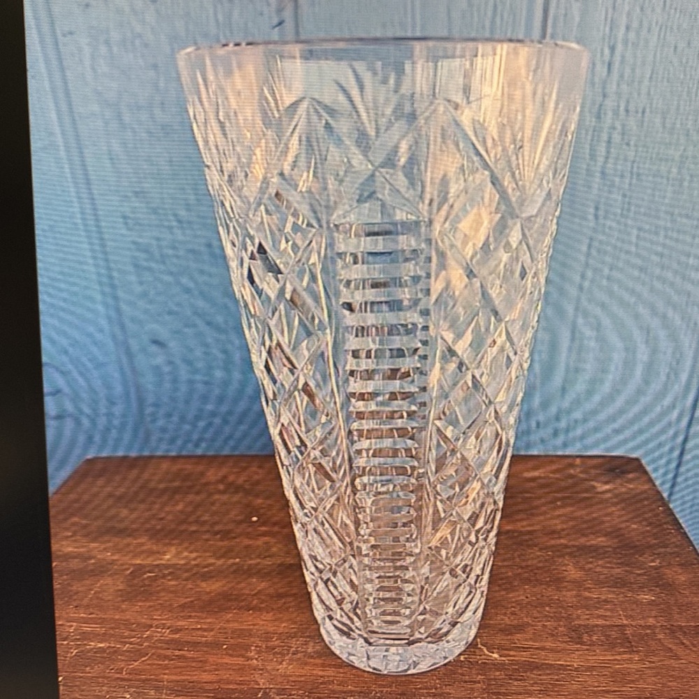 Vintage Waterford Crystal Clare cut Pineapple and Diamond Skyshell Vase 10” tall - Picture 3 of 8